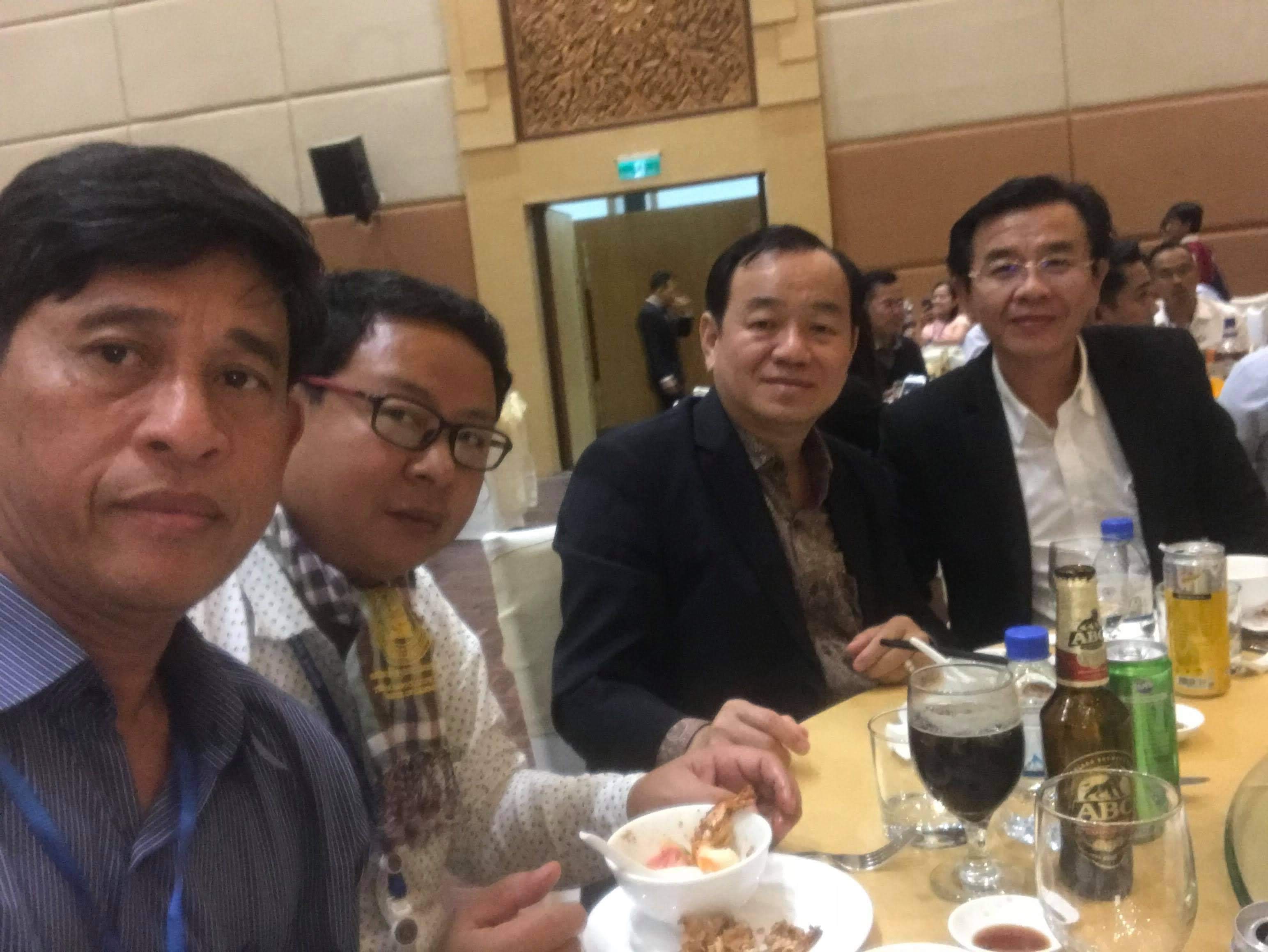 received_1930034640632182